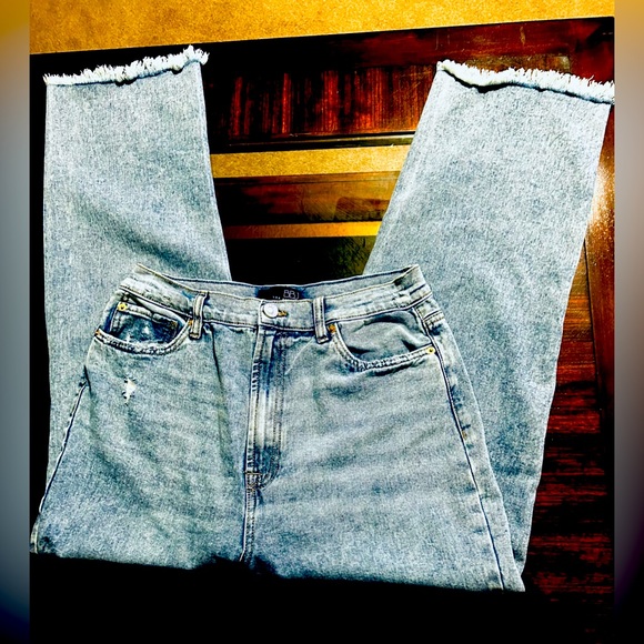 BBJ Denim - BBJ Los Angeles High rise, Cropped, Distressed Jeans MAKE ME A OFFER!!!